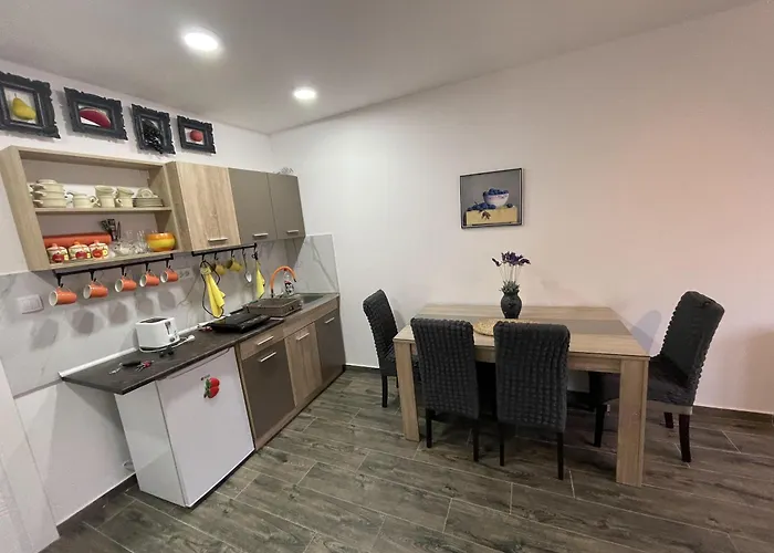 Amor Apartman Srebrno Jezero